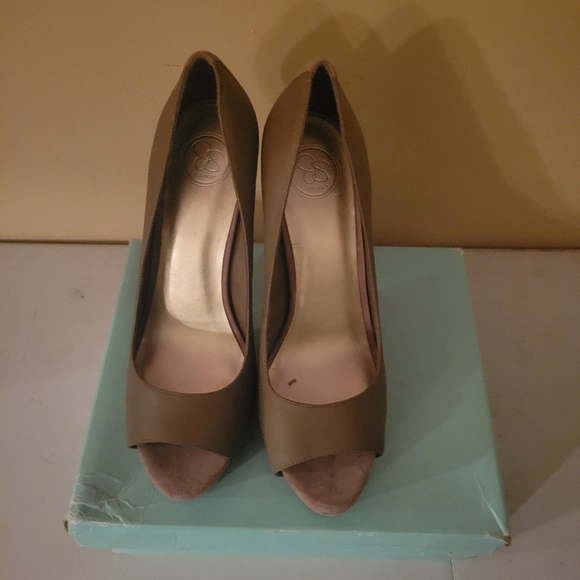 Js by Jessica Simpson heels - Picture 2 of 2